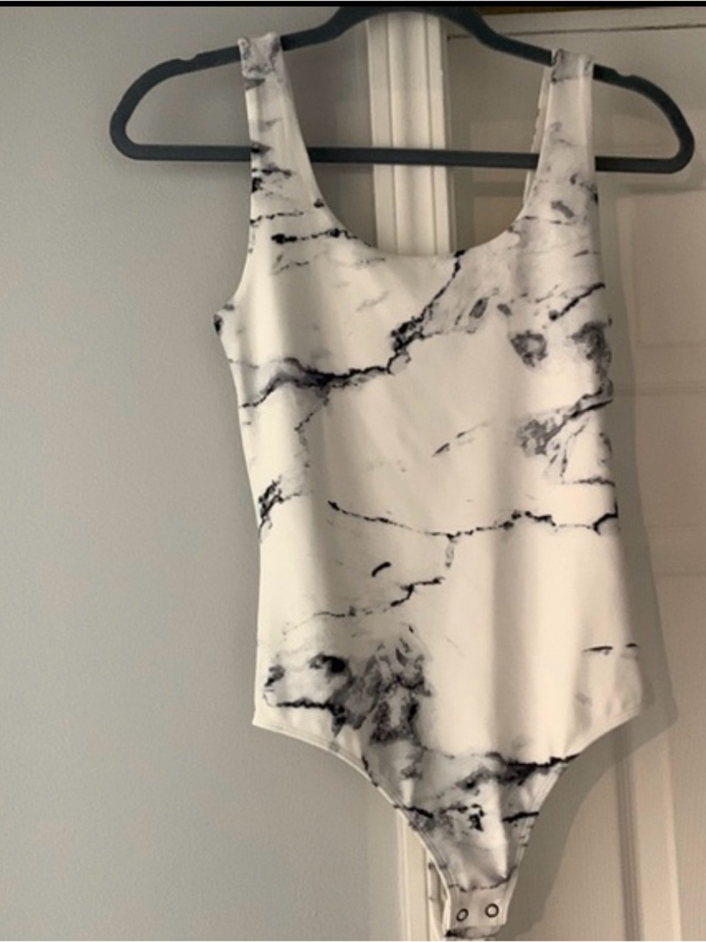 Express Marble Print Bodysuit Small White Black Sleeveless